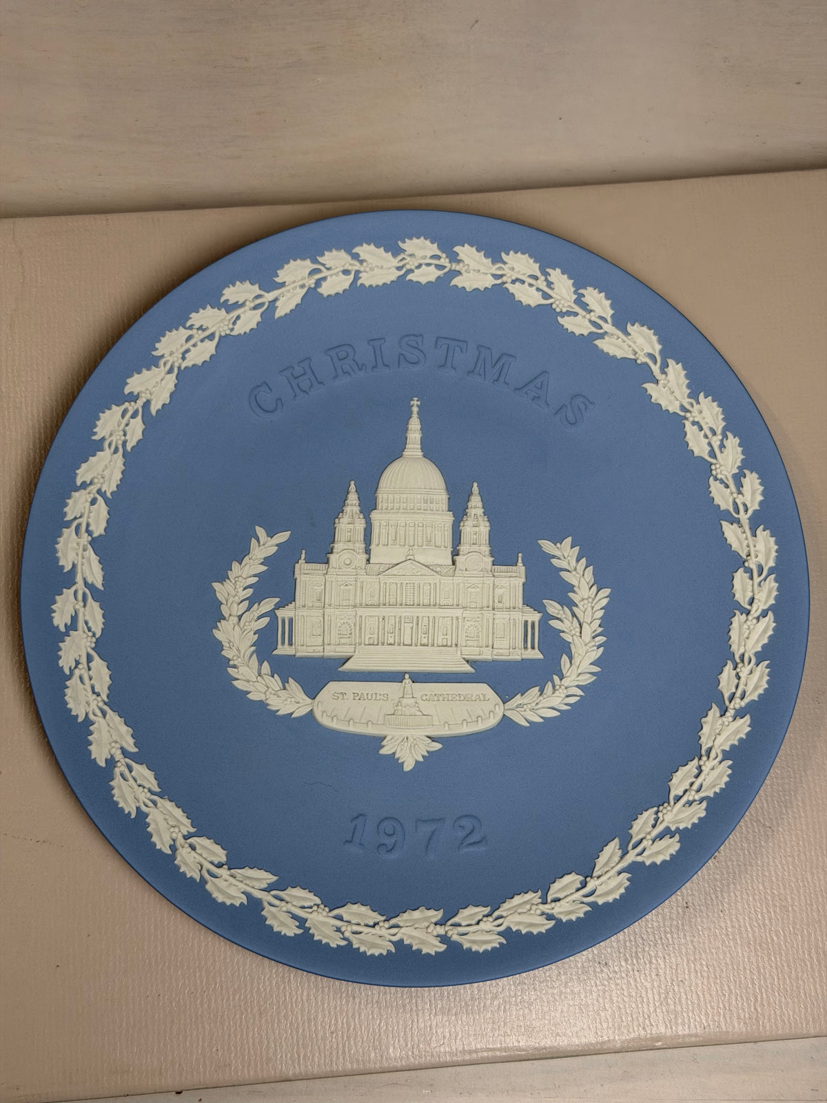 Wedgwood Blue Jasperware Christmas 1972 St. Paul's Cathedral Plate